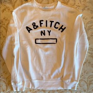 Abercrombie crewneck